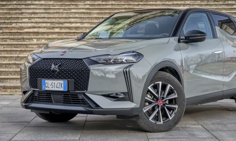 A Journey through Turin's Historical Marvels in a DS 3 E-TENSE